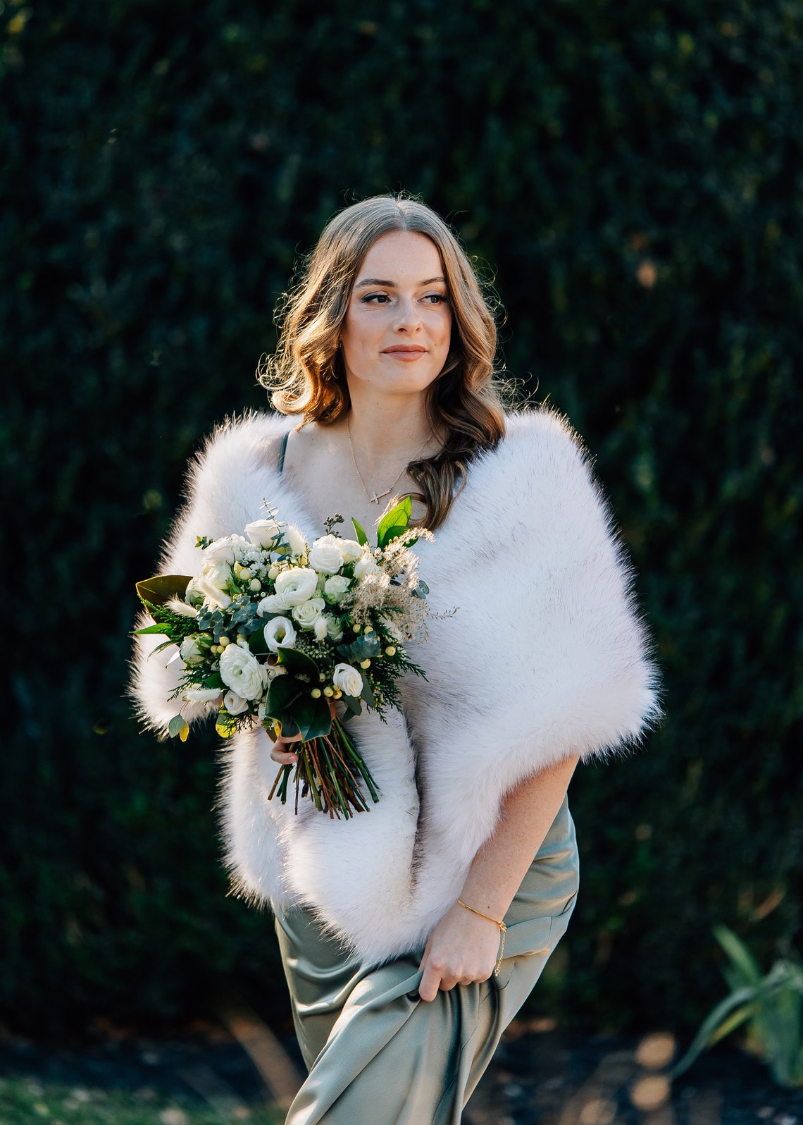 Ivory with black tips faux fur - огляд і ціна Stole Wedding Shawl